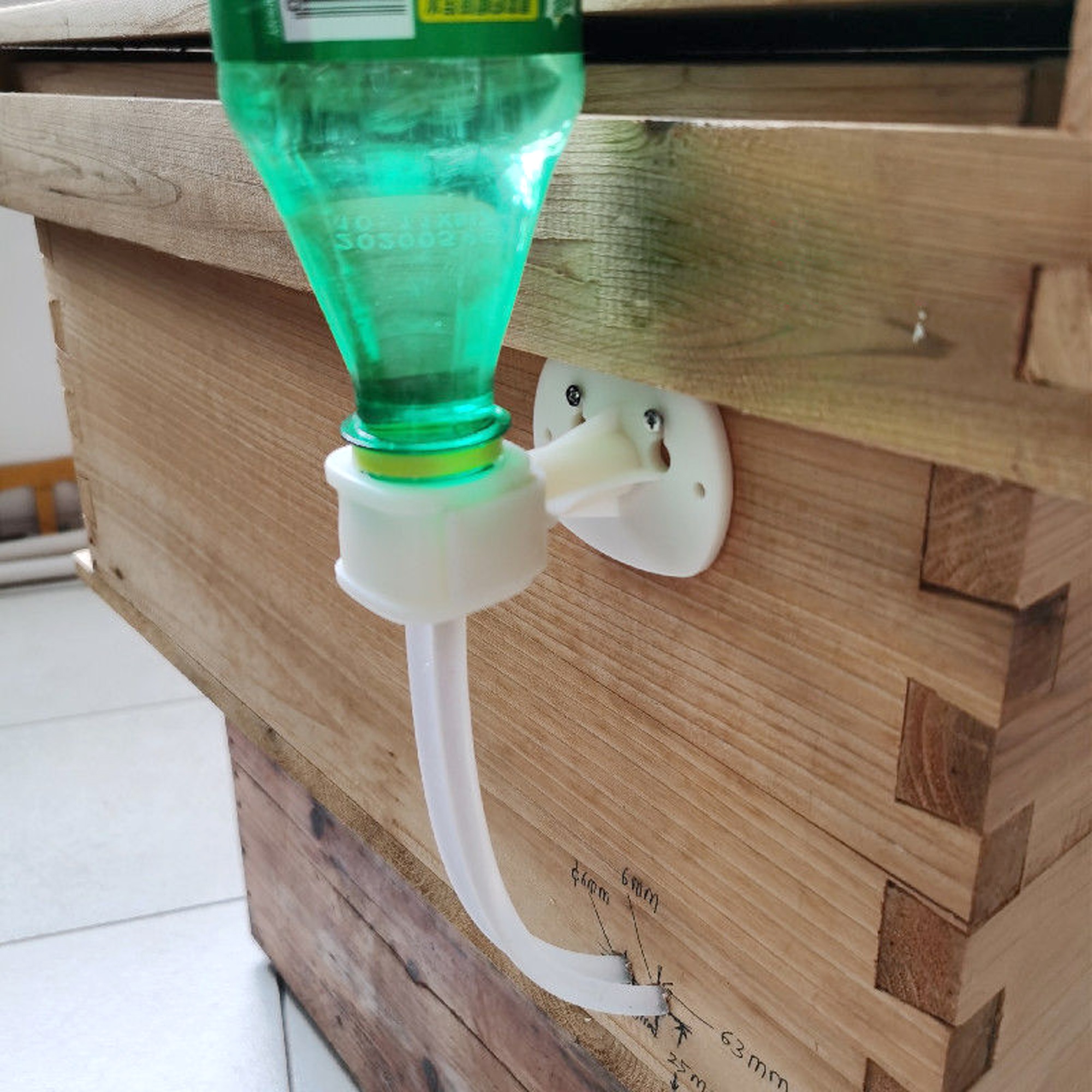 2Pcs Automatic Feeding Drinker - Begonia Rex reseña y precio